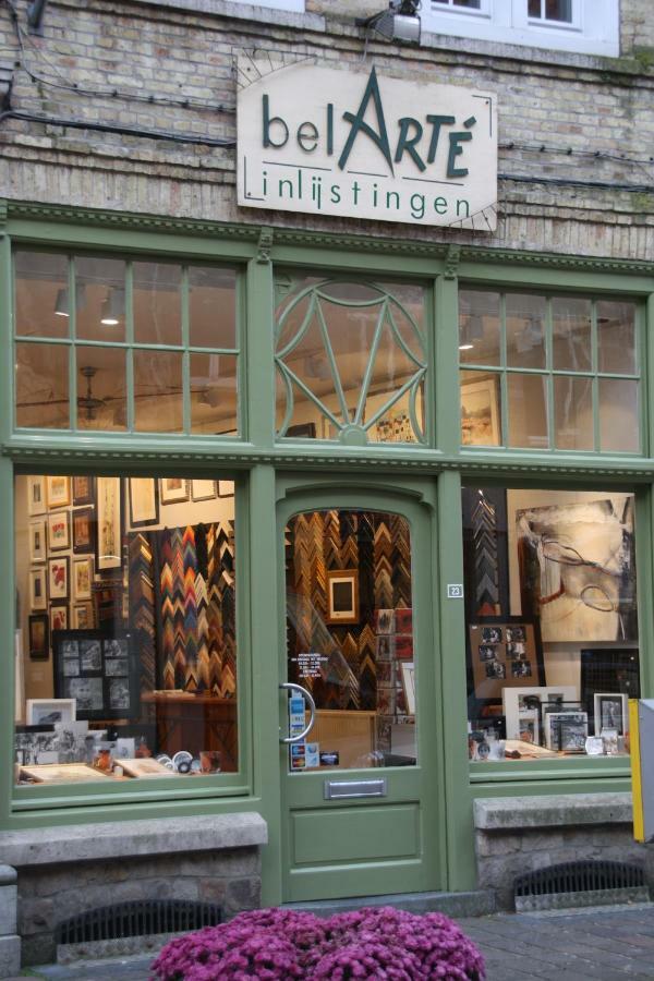 Belarte Framing Shop, Spacious Apartment With Garage In The Heart Of Ieper Экстерьер фото